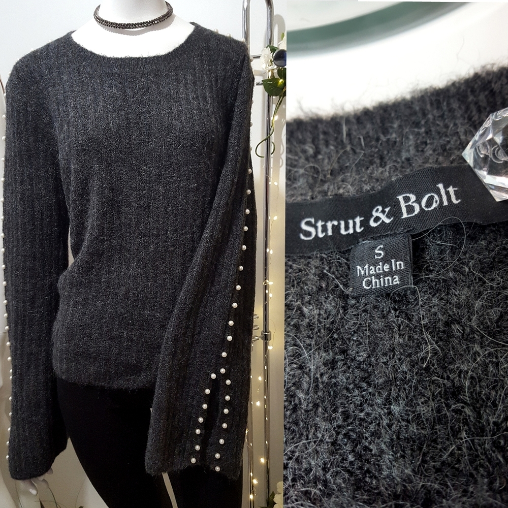 🔖Strut & Bolt💖Dark Gray♡Pearls♡Bell Sleeve♡ Sweater